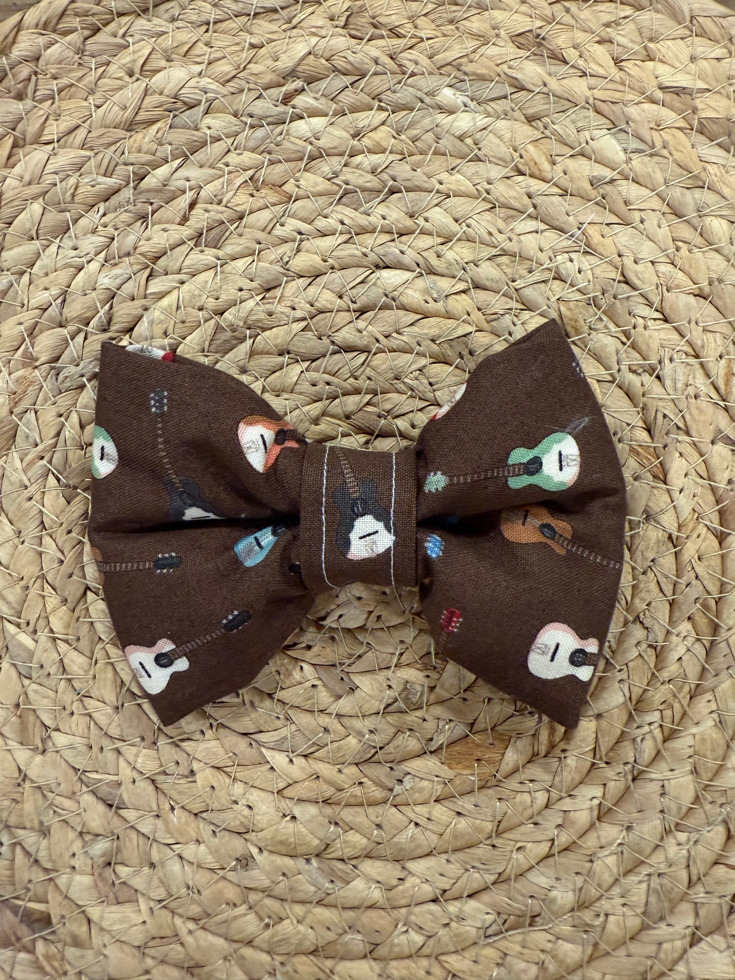 Bowtie - Mini Guitars
