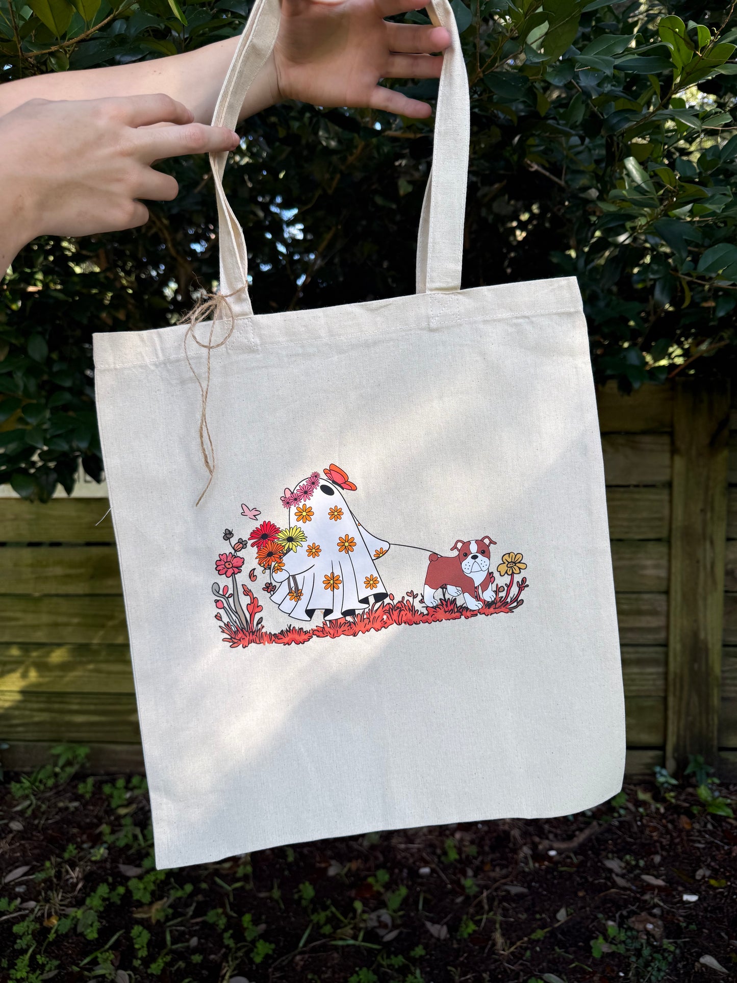 Pretty Ghost Walking Bulldog (SHORT SLEEVE)