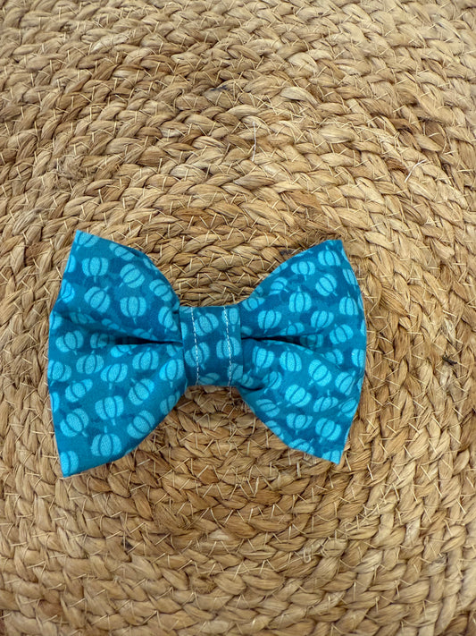Bowtie - Mini Pumpkins (Blue)