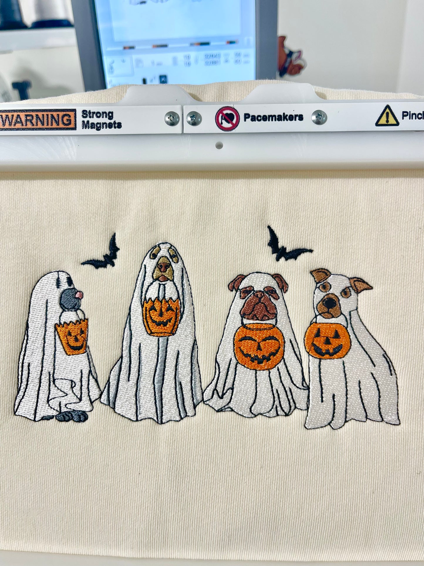 GLOW IN THE DARK - Ghost Dogs (Sweatshirt)