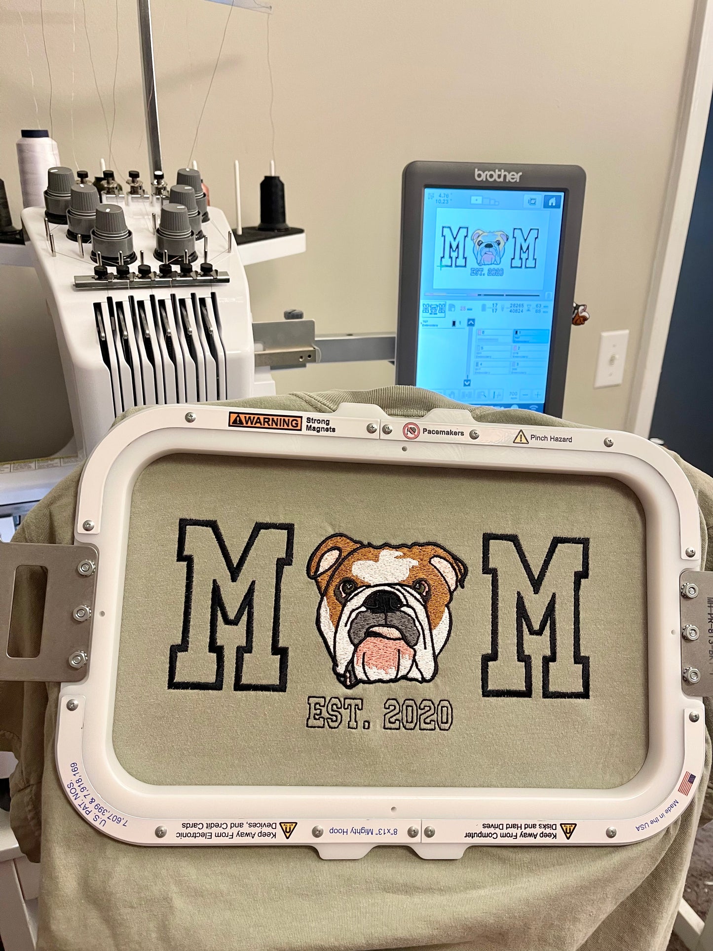 Custom Pet Portrait "MOM" T-shirt (Embroidery)