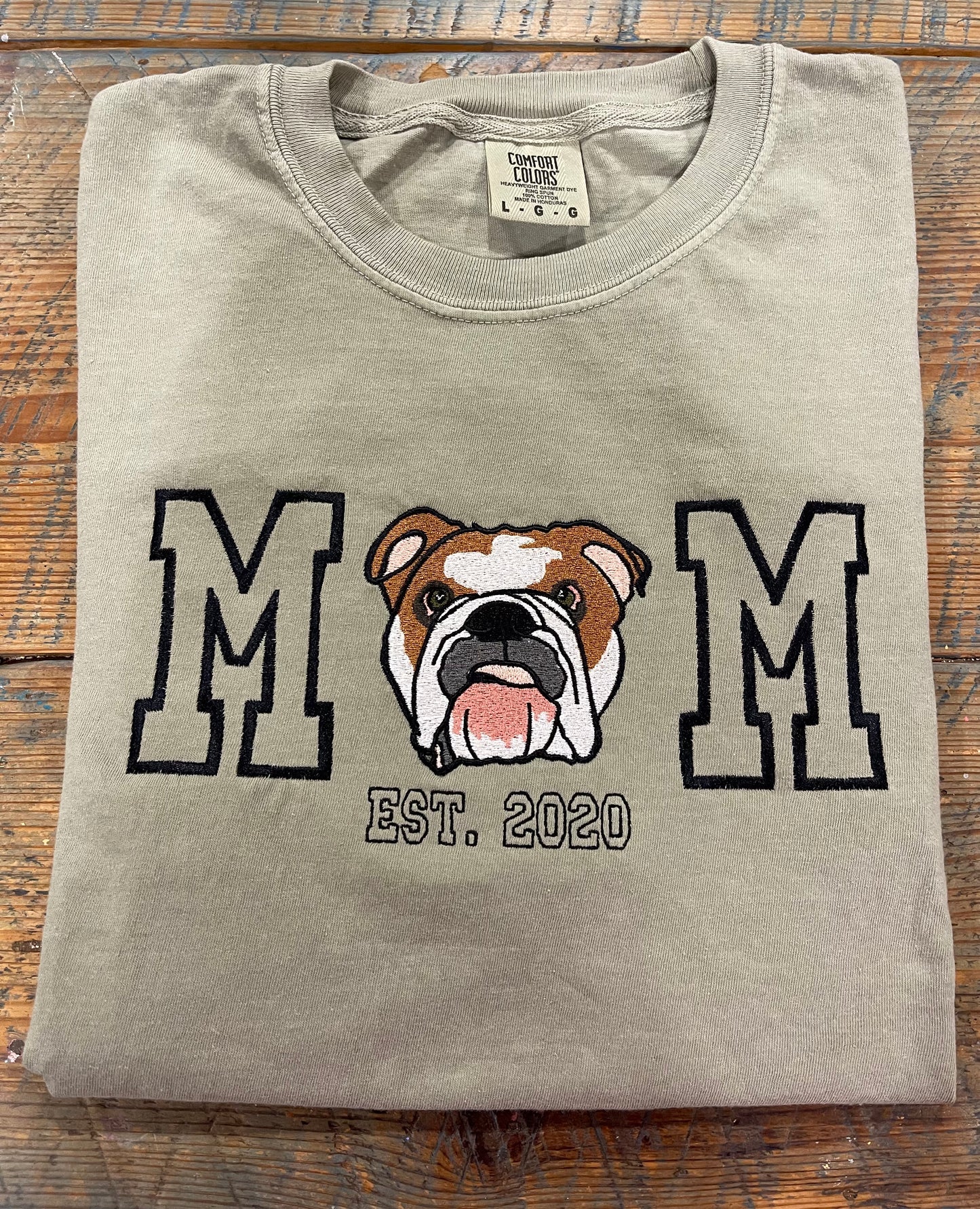 Custom Pet Portrait "MOM" T-shirt (Embroidery)